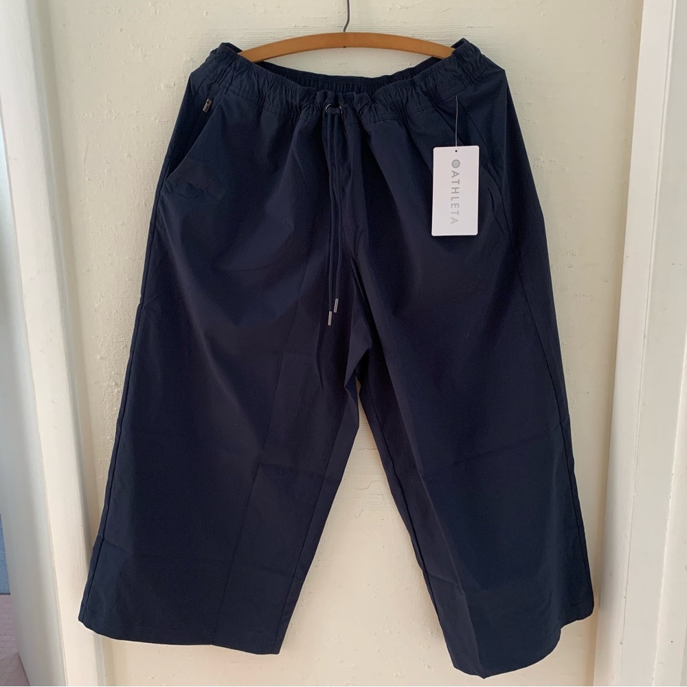 Athleta Midday Cropped Wideleg Navy Workout Pants